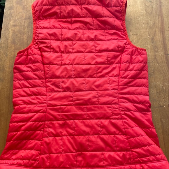 Patagonia Nano Puff Vest Women’s XS - Picture 2 of 5